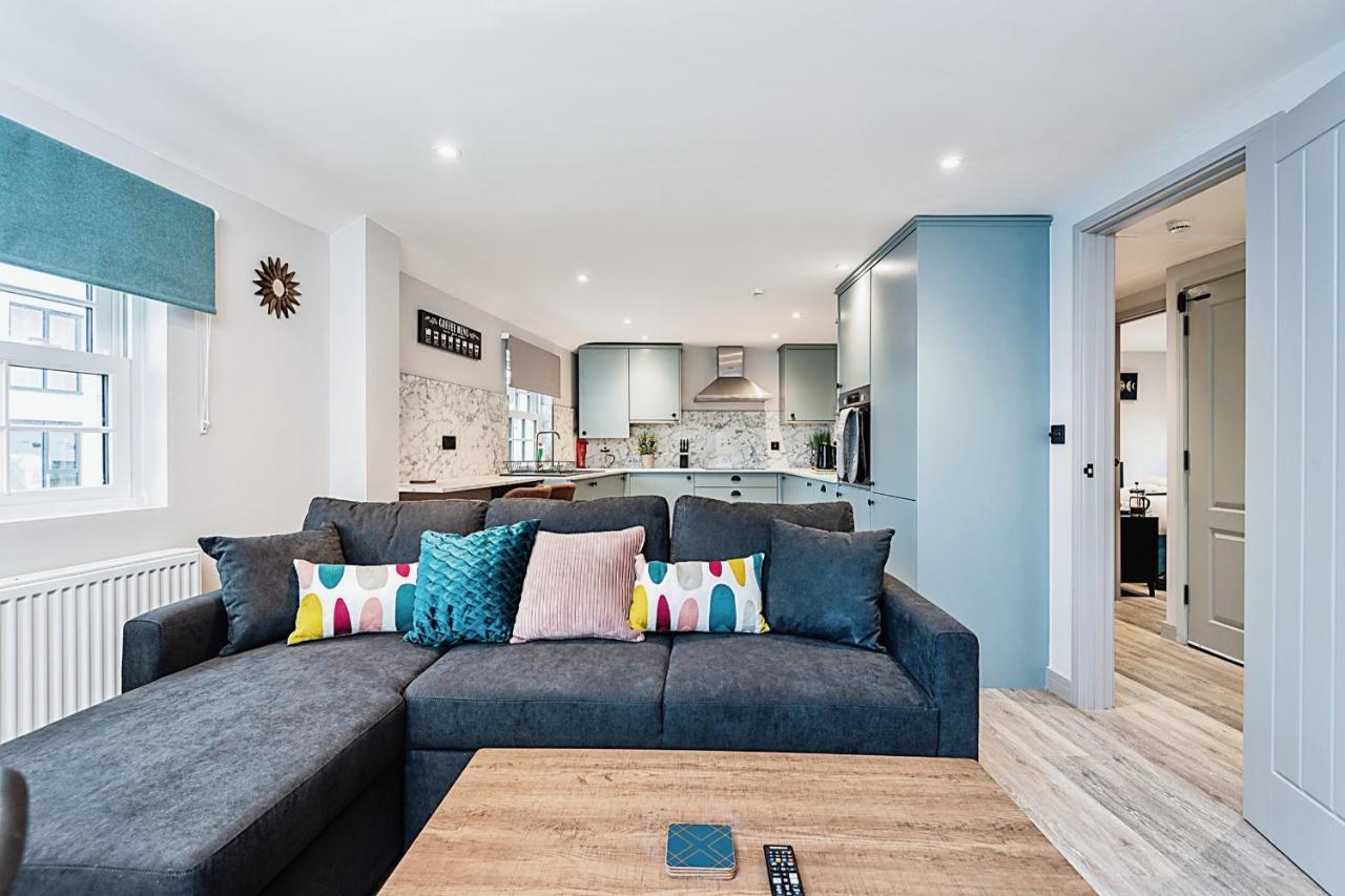 The Burton Penthouse By Fortuna Property 切尔滕纳姆 外观 照片