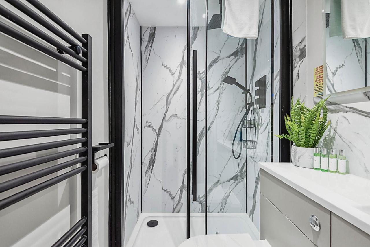 The Burton Penthouse By Fortuna Property 切尔滕纳姆 外观 照片