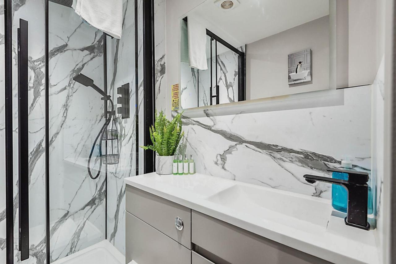 The Burton Penthouse By Fortuna Property 切尔滕纳姆 外观 照片